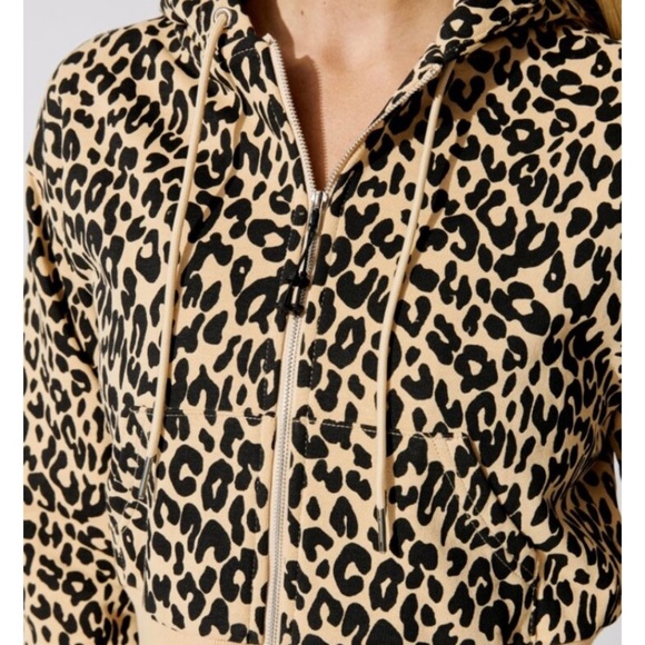 Sweetheart tank & shrunken hoodie - Picture 3 of 6